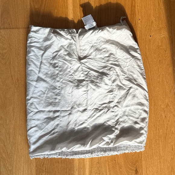 CHANEL tweed skirt - Picture 5 of 7